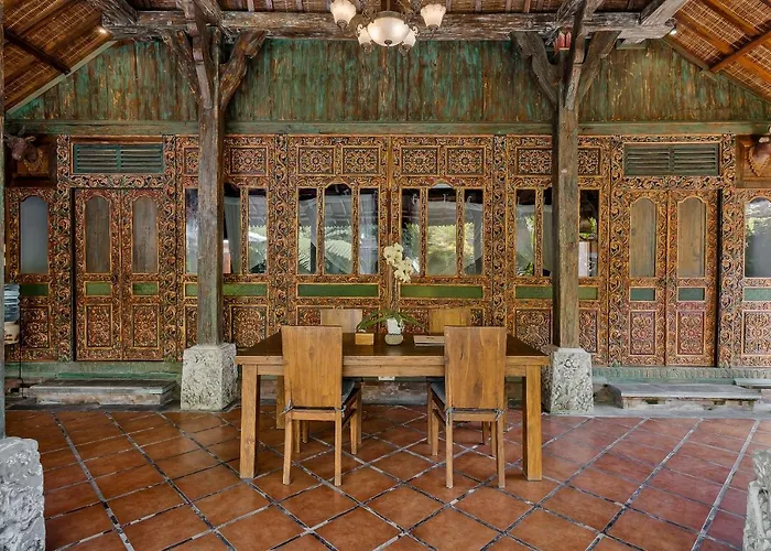 Villa Roshan